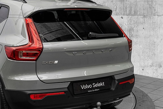 Volvo EX40 6 of 29