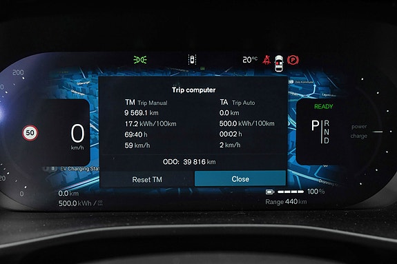 Volvo EX40 11 of 29