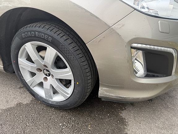 Peugeot 308 24 of 25