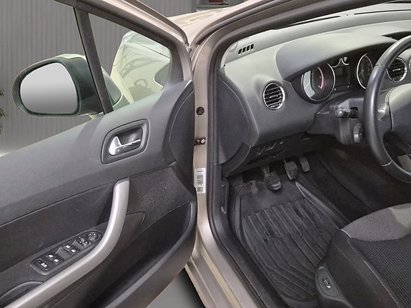 Peugeot 308 14 of 25