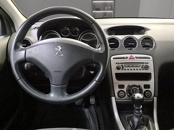 Peugeot 308 13 of 25