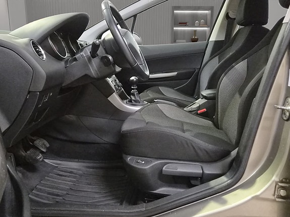 Peugeot 308 10 of 25