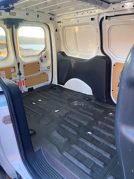 Ford Transit Connect 9 of 9