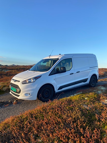 Ford Transit Connect 2 of 9