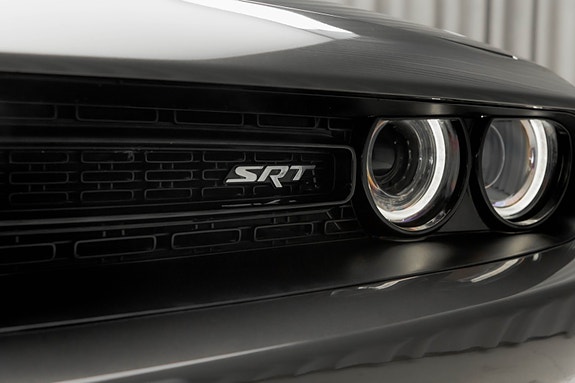 Dodge Challenger 7 of 30