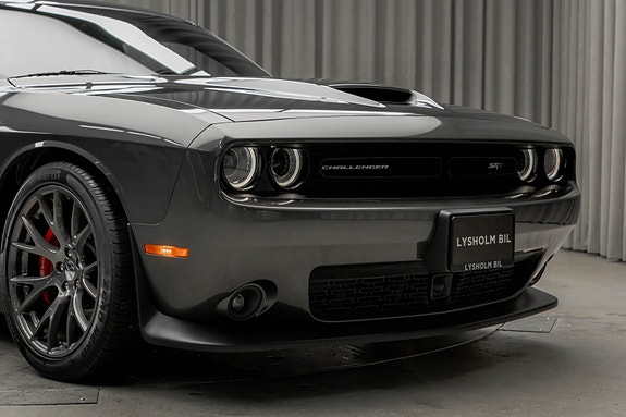 Dodge Challenger 4 of 30