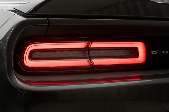 Dodge Challenger 16 of 30