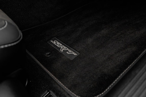 Dodge Challenger 21 of 30