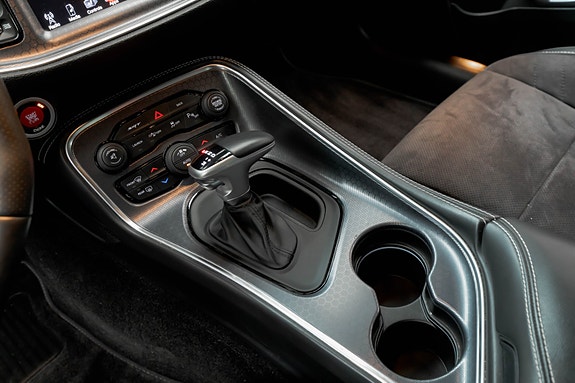 Dodge Challenger 26 of 30