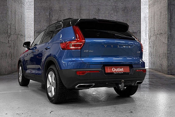 Volvo XC40 4 of 15