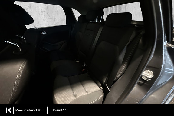 Mercedes-Benz B250 e 12 of 27