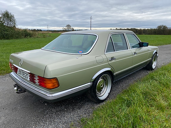 Mercedes-Benz 380 SE 5 of 30