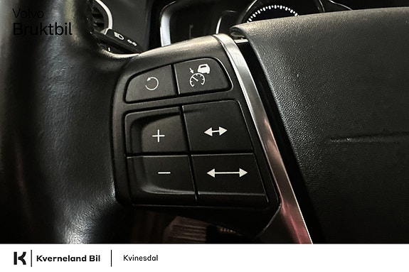 Volvo XC60 16 of 30