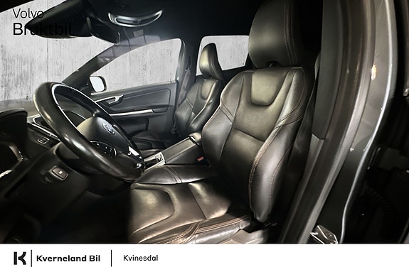 Volvo XC60 10 of 30