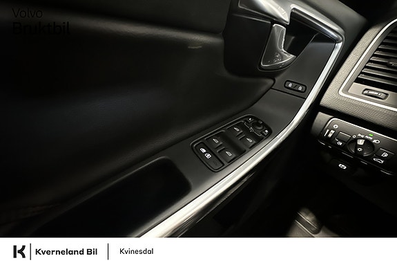 Volvo XC60 25 of 30