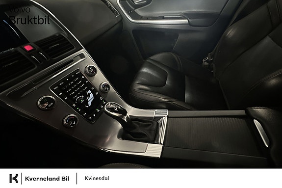 Volvo XC60 24 of 30