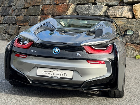 BMW i8 16 of 30