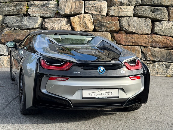 BMW i8 14 of 30