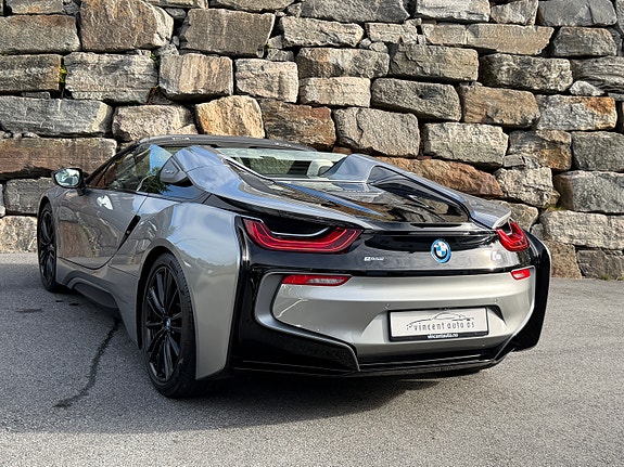 BMW i8 13 of 30