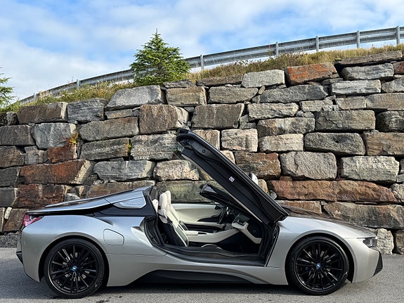 BMW i8 9 of 30
