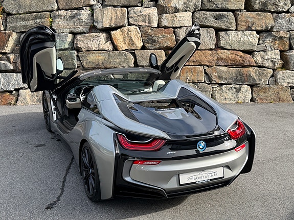 BMW i8 22 of 30