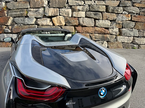 BMW i8 20 of 30
