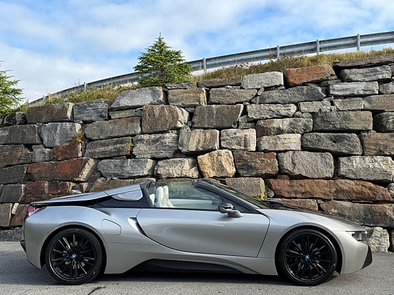 BMW i8 8 of 30