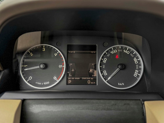 Land Rover Discovery 4 16 of 27