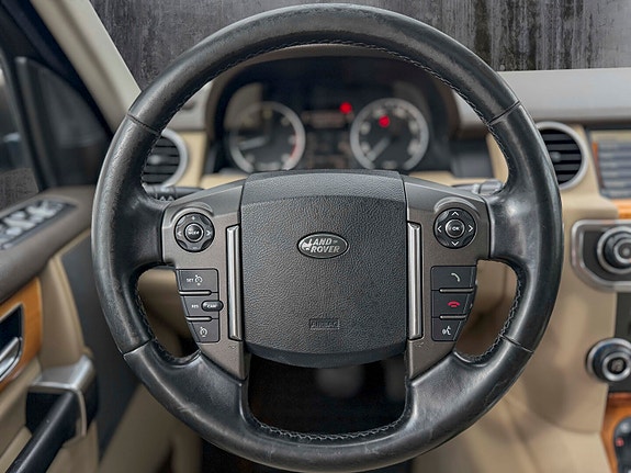 Land Rover Discovery 4 17 of 27