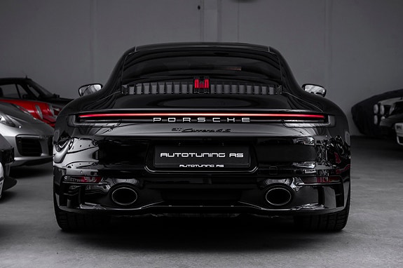 Porsche 911 11 of 30