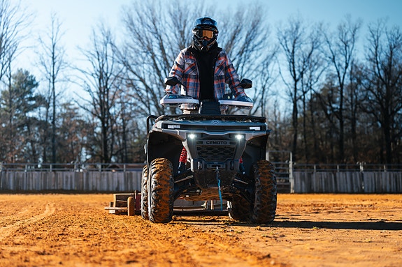 Bilde 3 av CFMOTO CFORCE C4