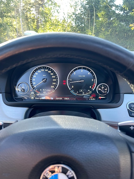 BMW 530d 16 of 29