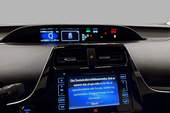 Toyota Prius 11 of 21