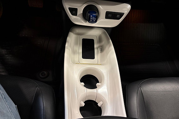 Toyota Prius 20 of 21