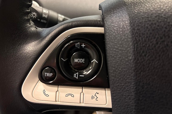 Toyota Prius 17 of 21