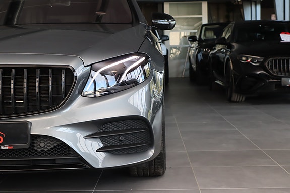 Mercedes-Benz E250 10 of 30