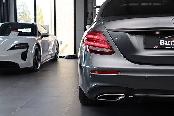Mercedes-Benz E250 16 of 30