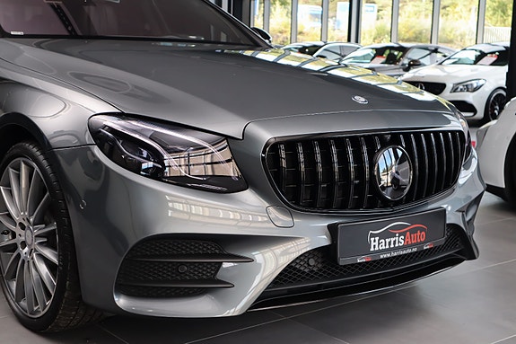 Mercedes-Benz E250 3 of 30
