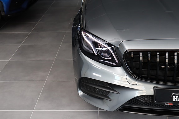 Mercedes-Benz E250 8 of 30