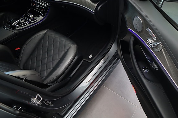 Mercedes-Benz E250 26 of 30