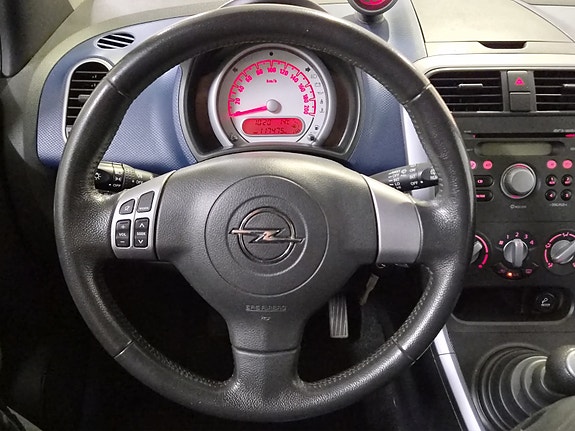 Opel Agila 16 of 23