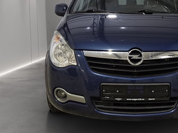 Opel Agila 3 of 23