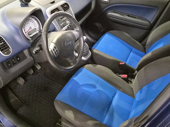 Opel Agila 14 of 23