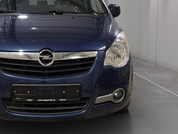 Opel Agila 4 of 23