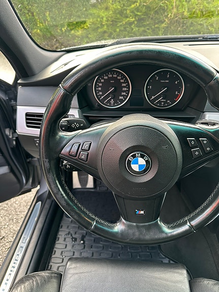 BMW 520d 23 of 30
