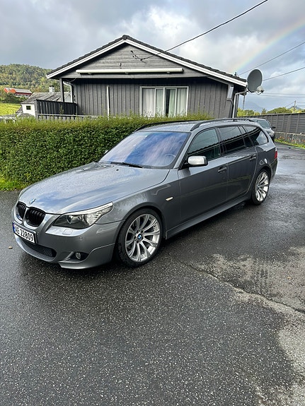 BMW 520d 2 of 30