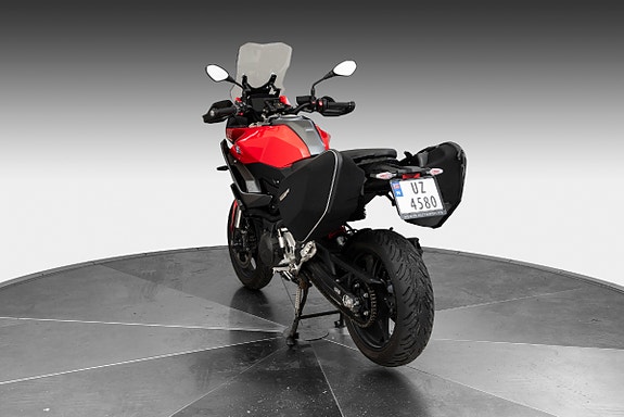 BMW F 900 XR 8 of 15