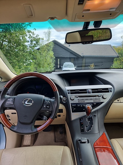 Lexus RX450h 8 of 30
