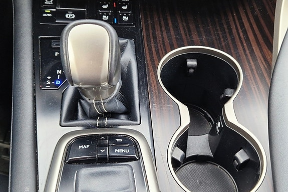 Lexus RX450h 16 of 30