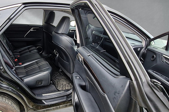 Lexus RX450h 20 of 30